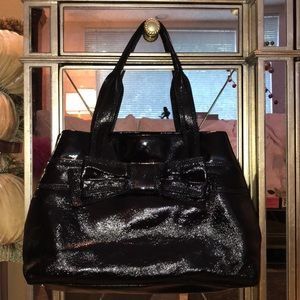 Kate Spade black patent bow. Final price $22.00